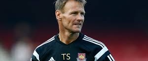 Teddy Sheringham sends a message to the #EMCFAMILY